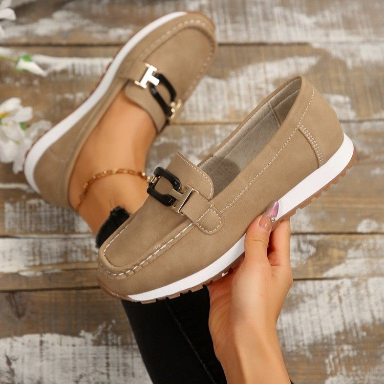 Women's Platform Metal Chain Casual Sneaker - souqmart