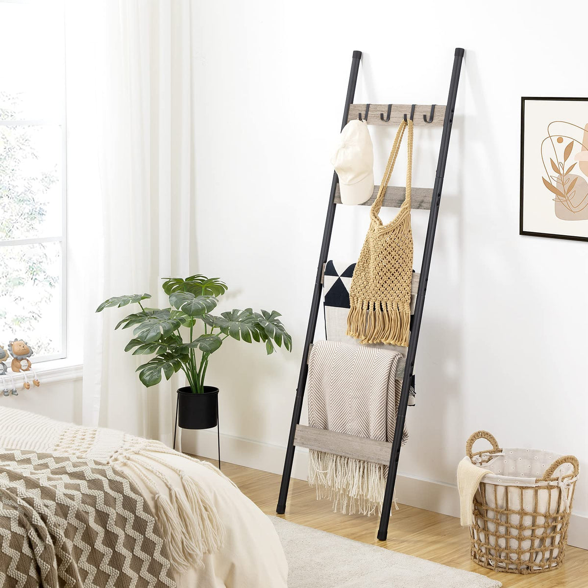 HOOBRO Blanket Ladder, 5-Tier Towel Rack with Hooks, Wall-Leaning Blanket Rack, Decorative Display Ladder Shelf, for Scarves, Industrial, Living Room, Bedroom, Rustic Brown and Black BF52CJ01G1