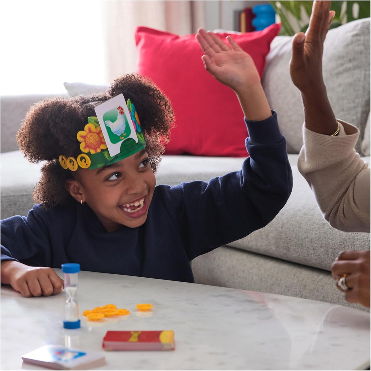 Spin Master Games Hedbanz Picture Guessing Game for Family Game Night