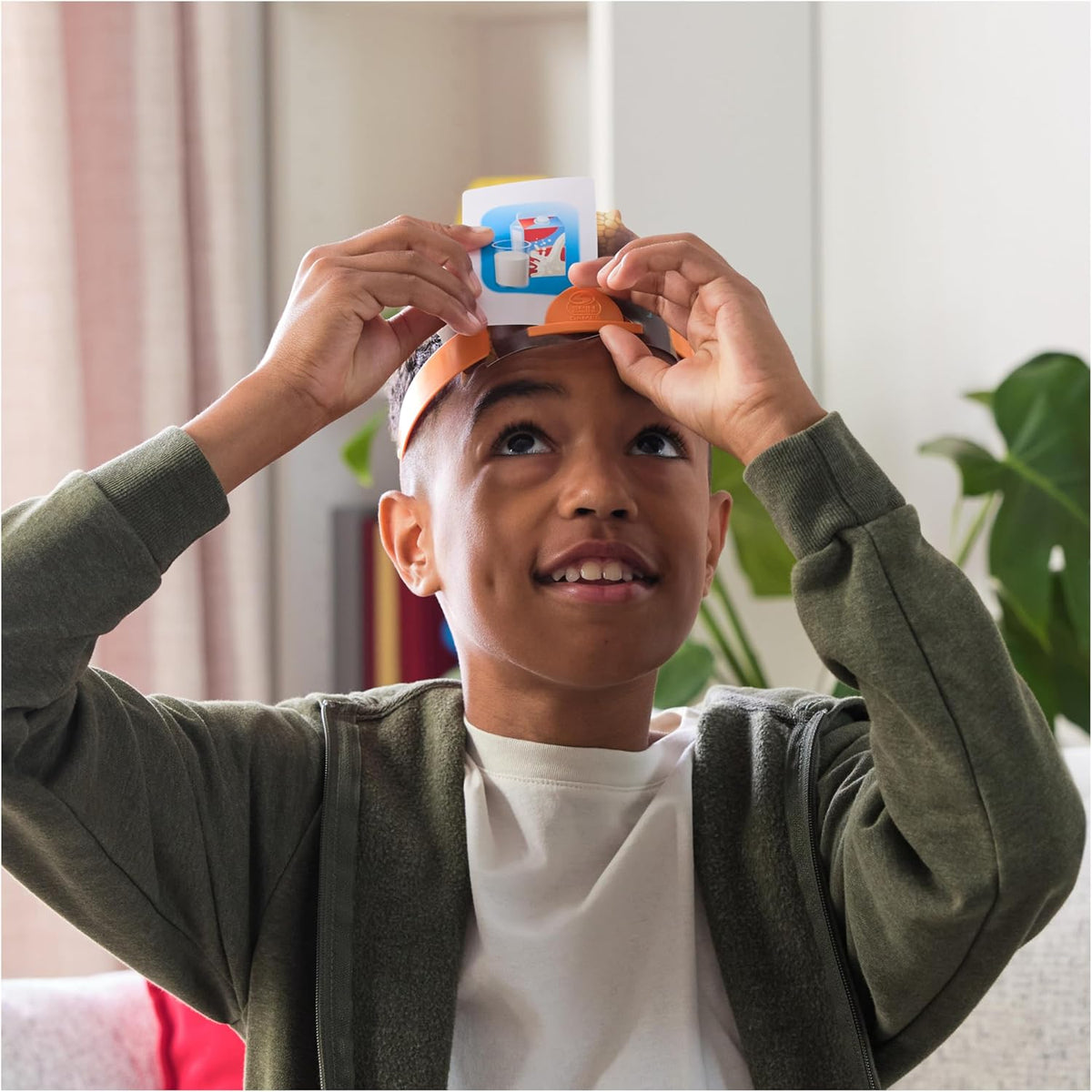 Spin Master Games Hedbanz Picture Guessing Game for Family Game Night