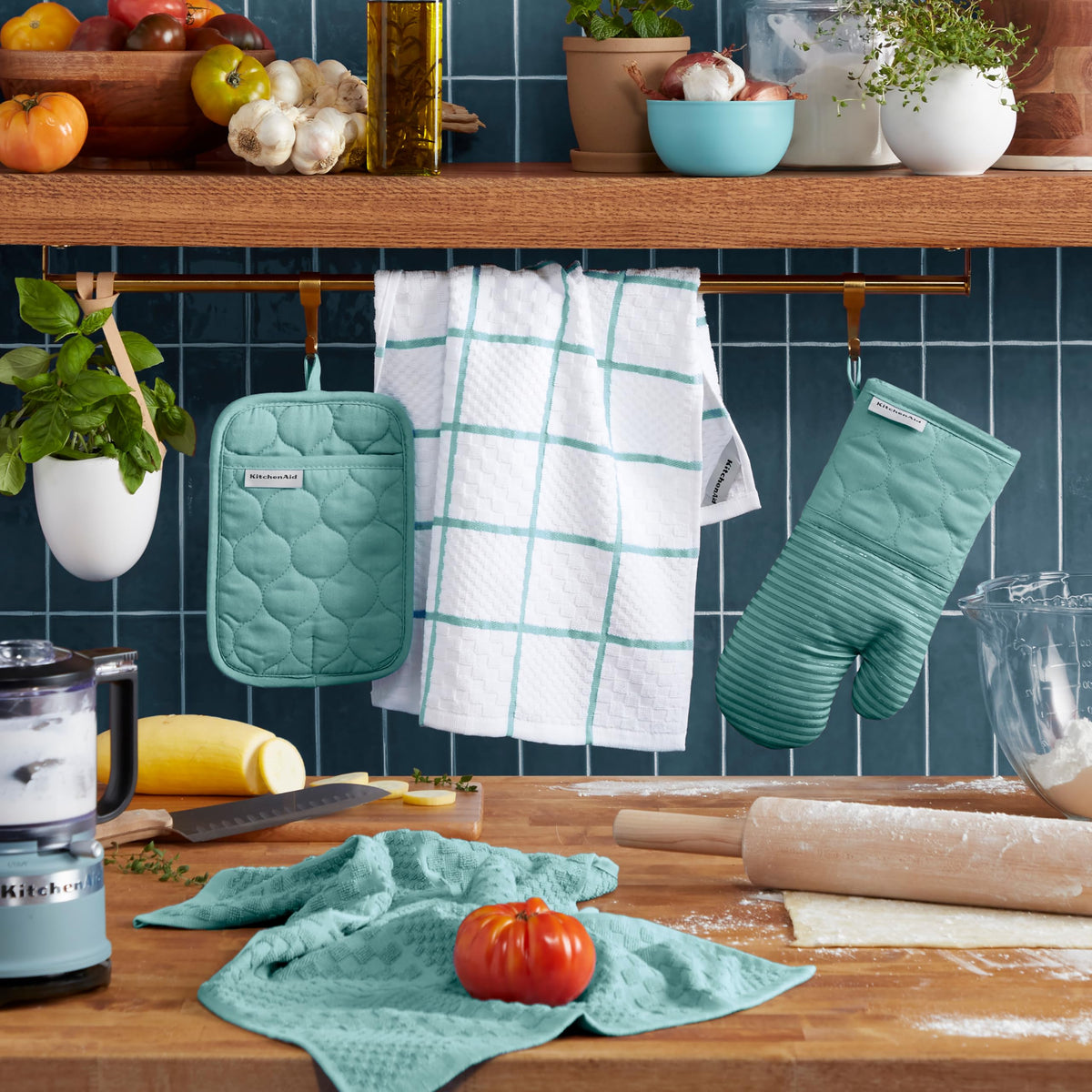 KITCHENAID Quilted Cotton Terry Cloth Oven Mitt, Pot Holder, Kitchen Towel 4-Pack Set, Heat Resistant, Silicone Grip, 16"x26", 7"x13" & 7"x10", Milkshake Tan