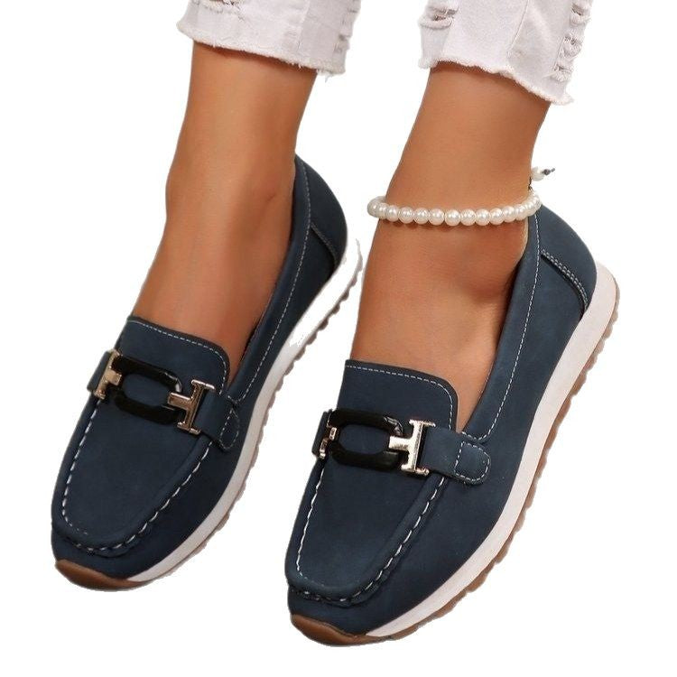 Women's Platform Metal Chain Casual Sneaker - souqmart